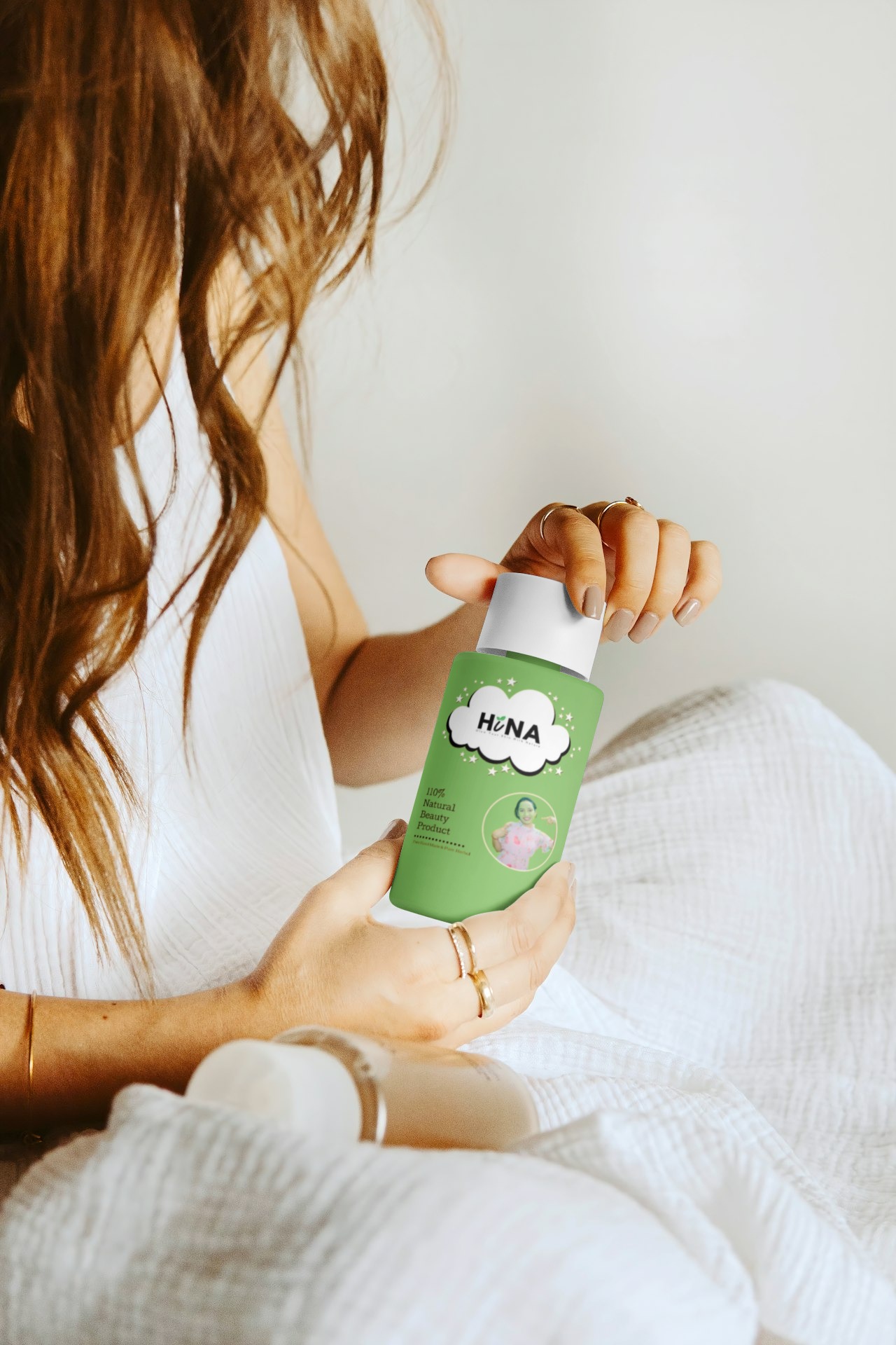 Model wearing plain black basic tee.